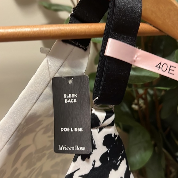NWT La Vie En Rose White Black Floral Wireless Bra - Picture 3 of 4